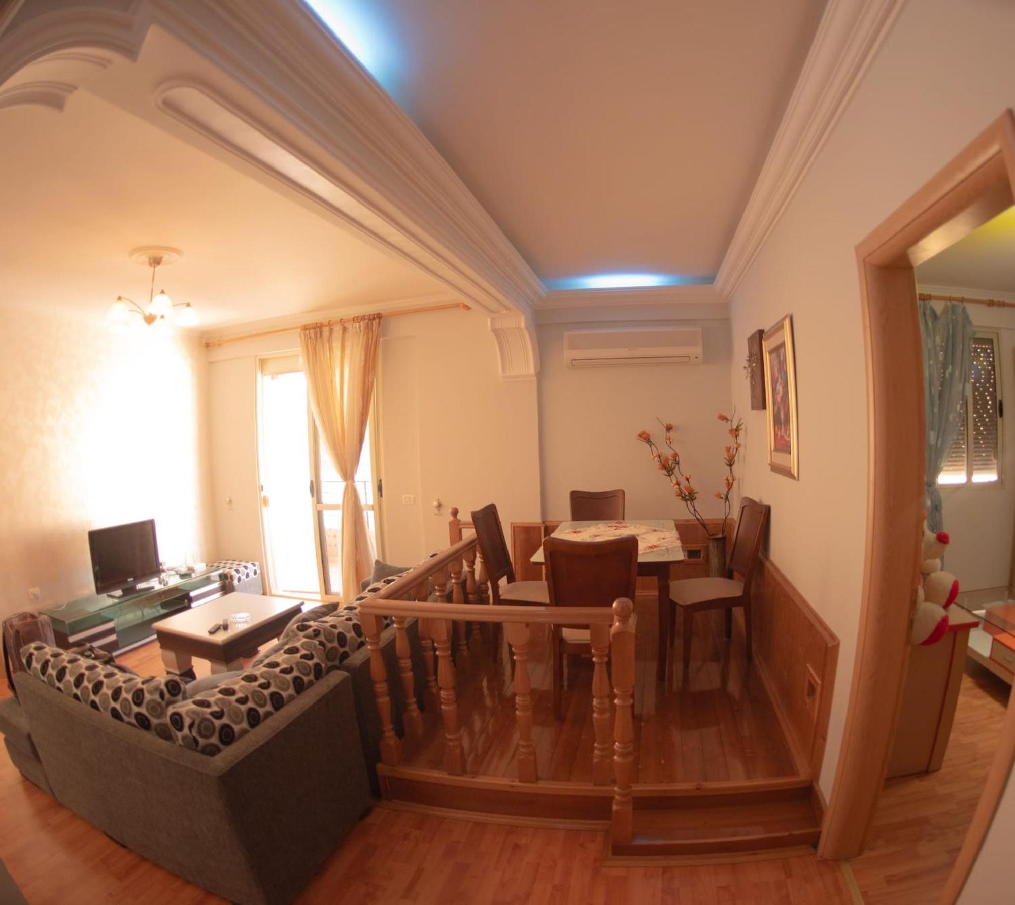 Apartament Egzoni City Center Leilighet Berat Eksteriør bilde